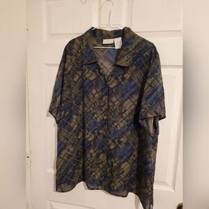 Beautiful classy abstract art top